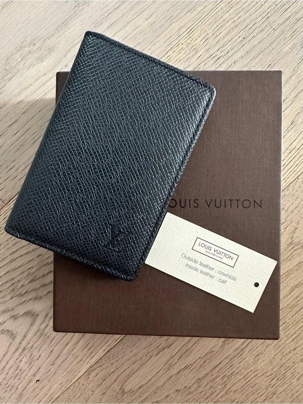 Louis Vuitton Vintage Taiga Leather Pocket Organizer Cardholder - Unused Box Tag